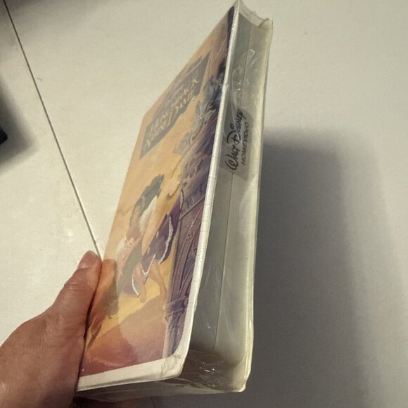 The Hunchback of Notre Dame-SEALED- (VHS, 1997) Walt Disney Masterpiece vhs tape - Picture 4 of 7